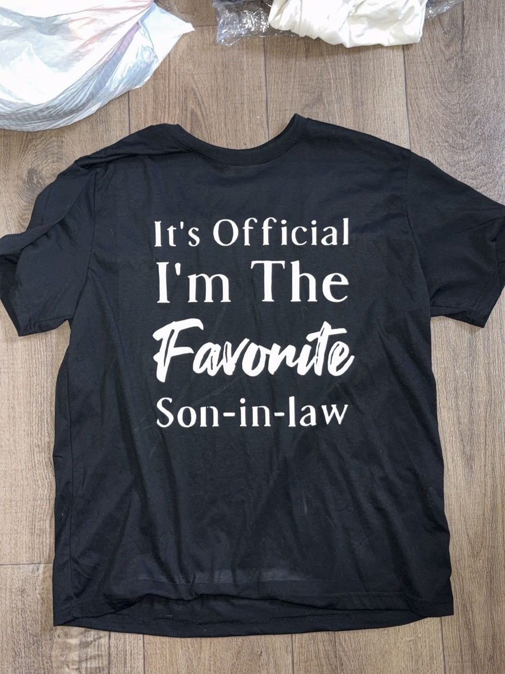 NWOT: "It's Official I'm The Favorite" Son-in-Law Graphic Tee - Black: size XL